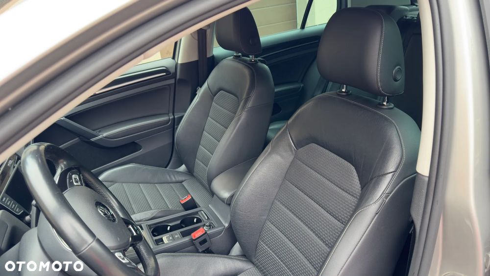 Volkswagen Golf 1.4 TSI BMT Highline DSG - 18