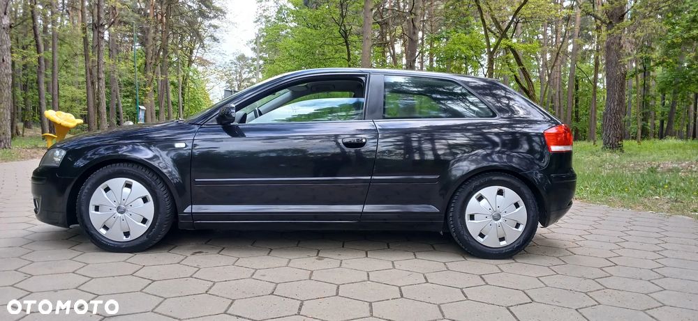Audi A3 3-drzwiowe 1.6 Attraction - 9