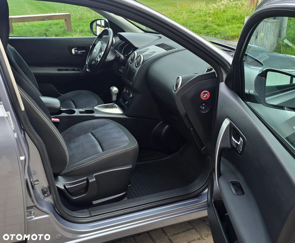 Nissan Qashqai 2.0 Tekna CVT - 11