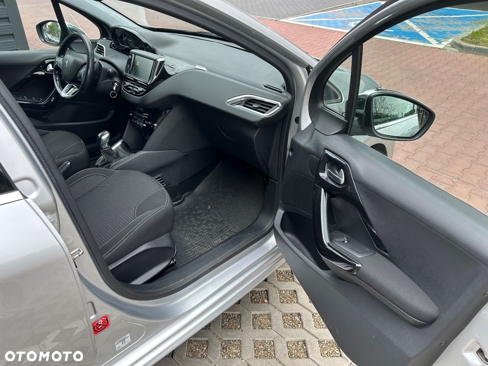 Peugeot 208 1.2 VTi Allure - 7