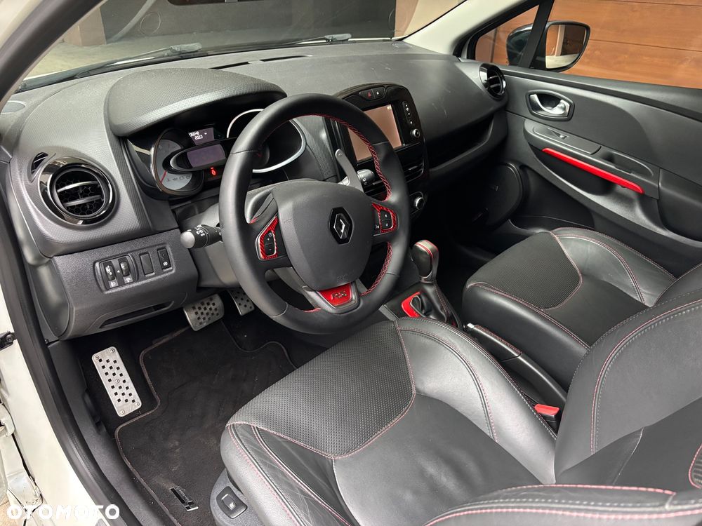 Renault Clio TCe 200 EDC Sport R.S - 8