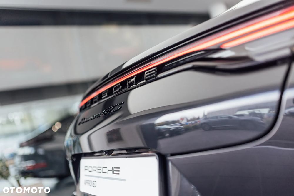 Porsche Panamera GTS - 17