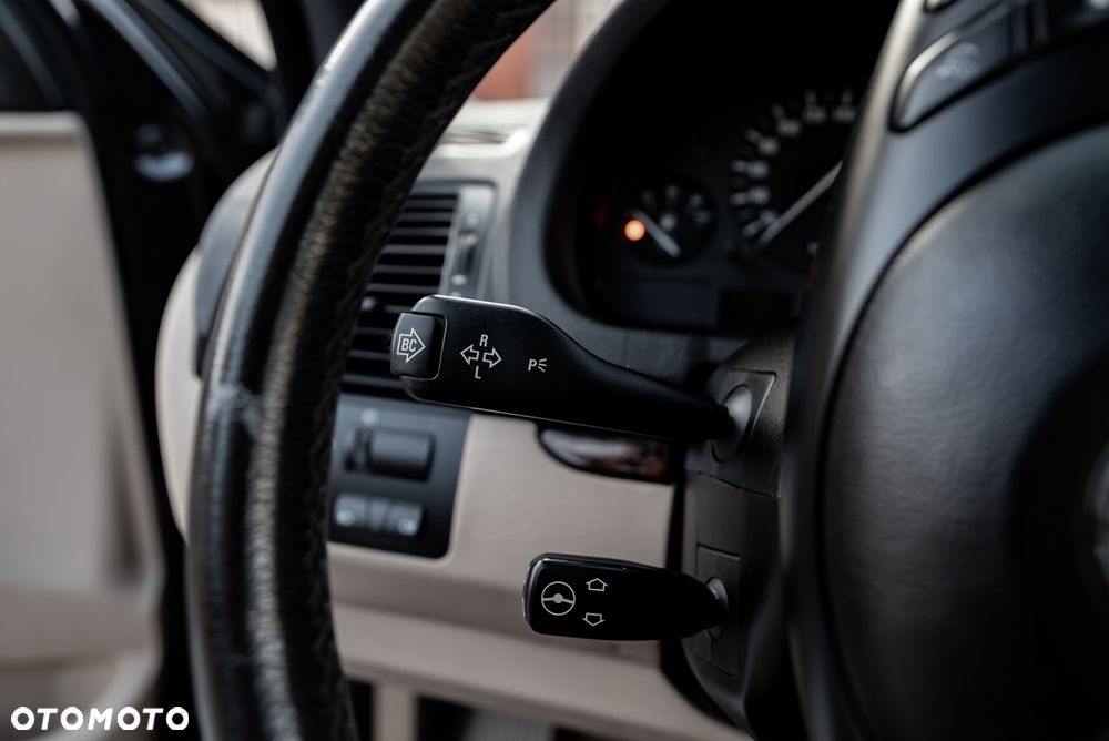 BMW X5 3.0 i - 32