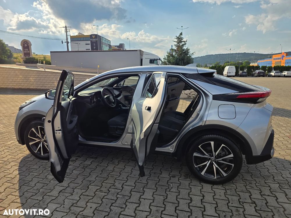 Toyota C-HR 2.0 HEV 197 CP 4x2 CVT Dynamic - 13