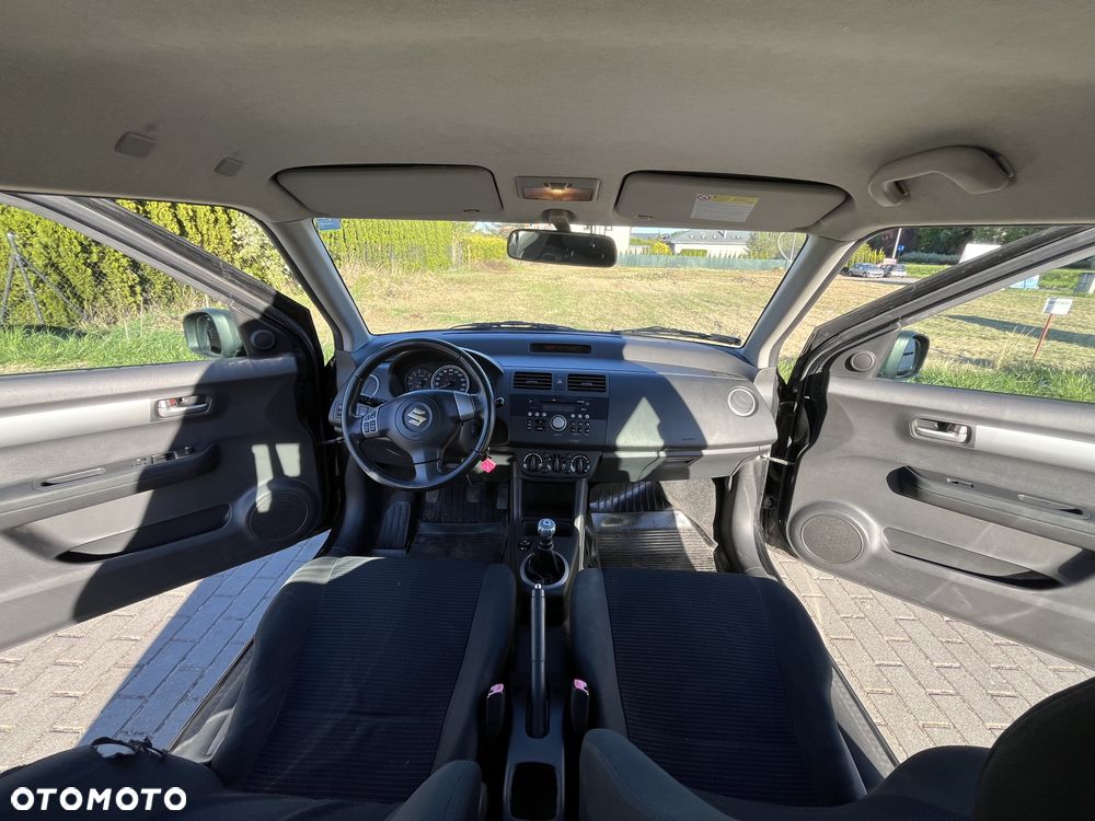 Suzuki Swift 1.3 Classic - 8