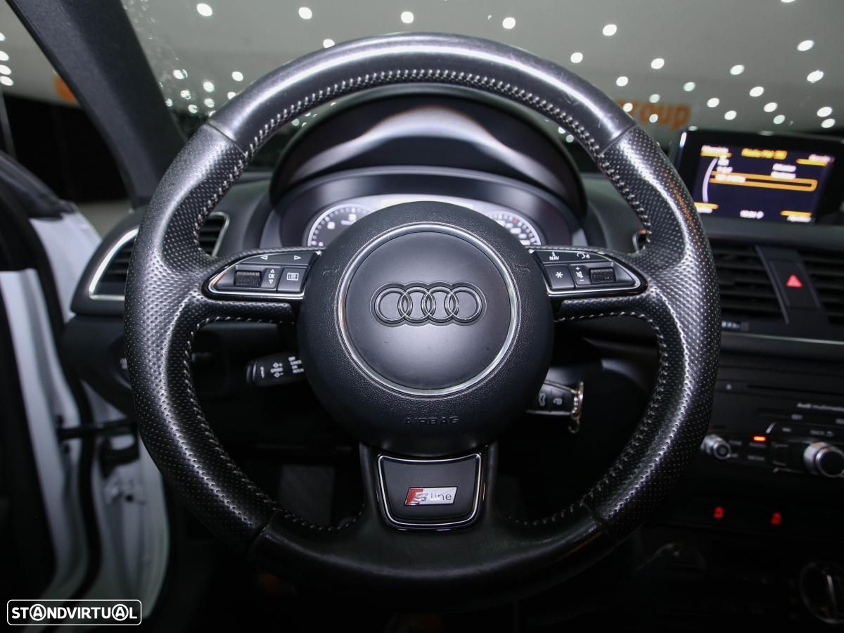 Audi Q3 2.0 TDI S-line - 14