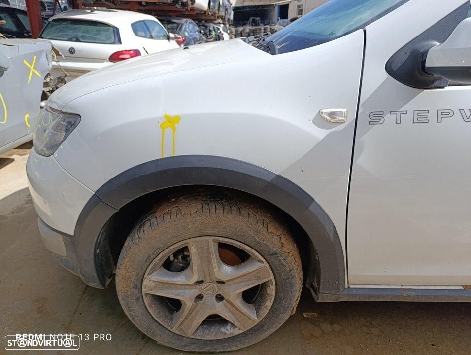 GUARDA-LAMAS FRENTE ESQUERDO DACIA SANDERO II - 1