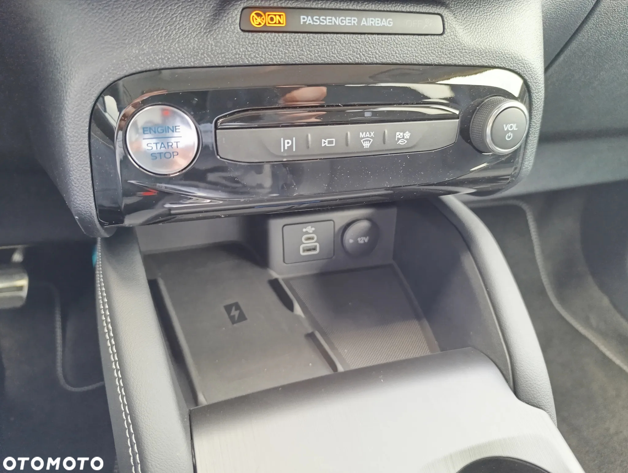 Ford Kuga - 31