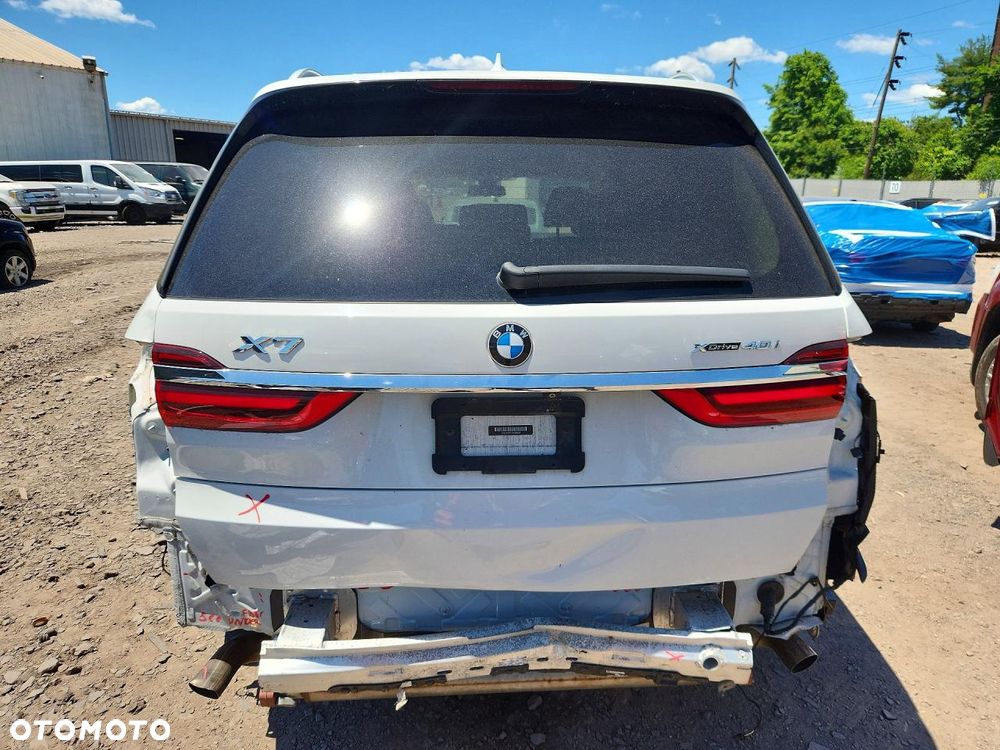 BMW X7 xDrive40i - 7