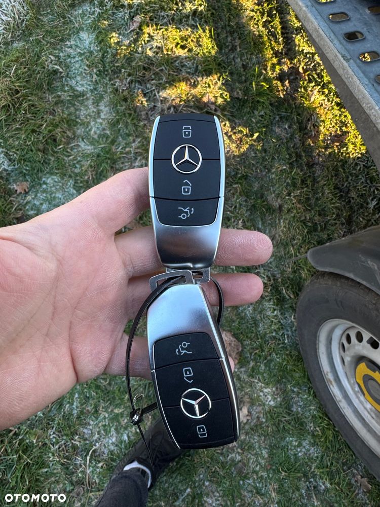 Mercedes-Benz GLA 220 d 4Matic 8G-DCT AMG Line Advanced Plus - 32