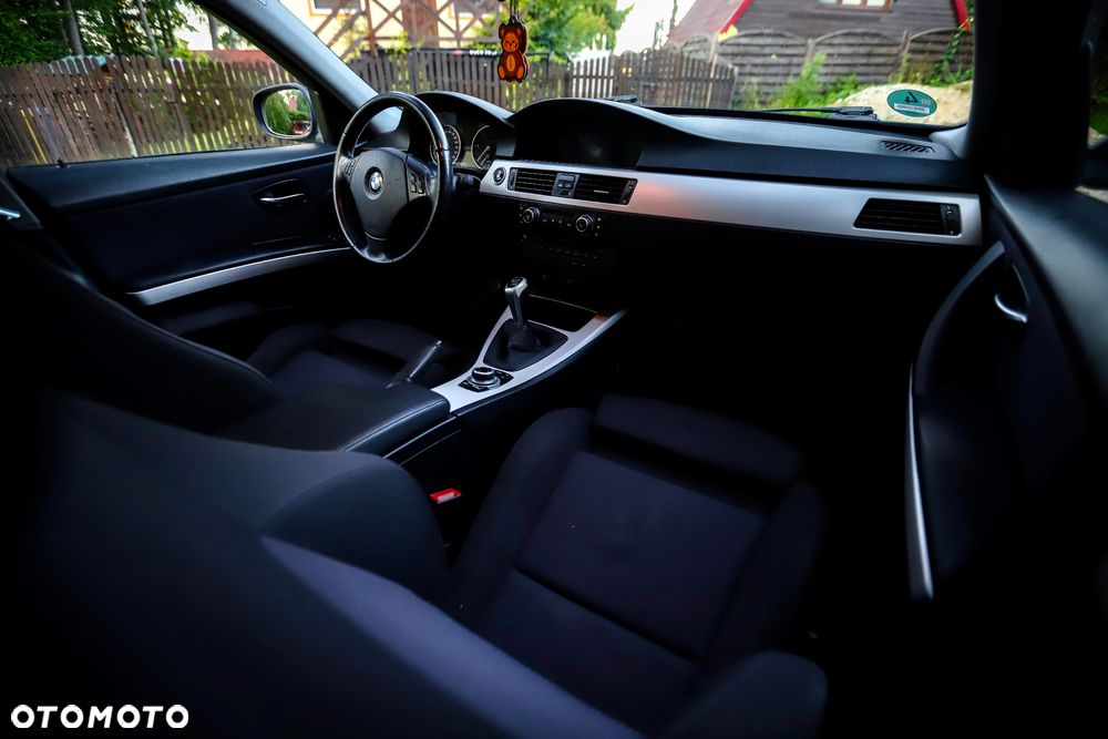 BMW Seria 3 318d - 8