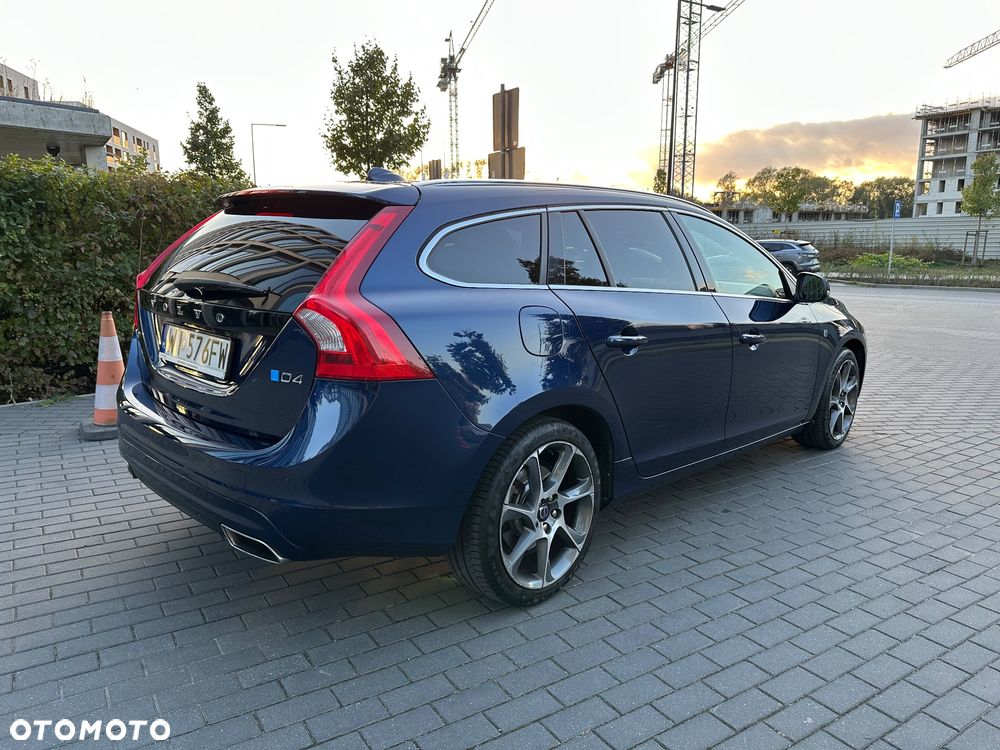 Volvo V60 D4 Drive-E Ocean Race - 9