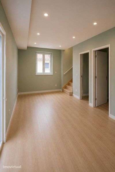 Moradia T2 Totalmente Remodelada em Charneca – Venda do Pinheiro - Grande imagem: 4/10