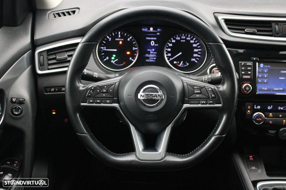 Nissan Qashqai 1.5 dCi N-Connecta - 11
