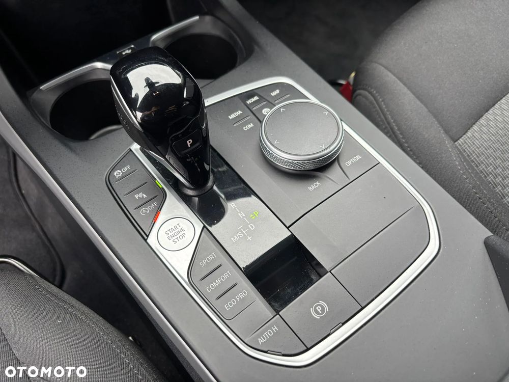 BMW Seria 1 118i Advantage - 17