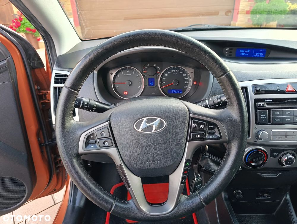 Hyundai i20 1.2 Trend - 32