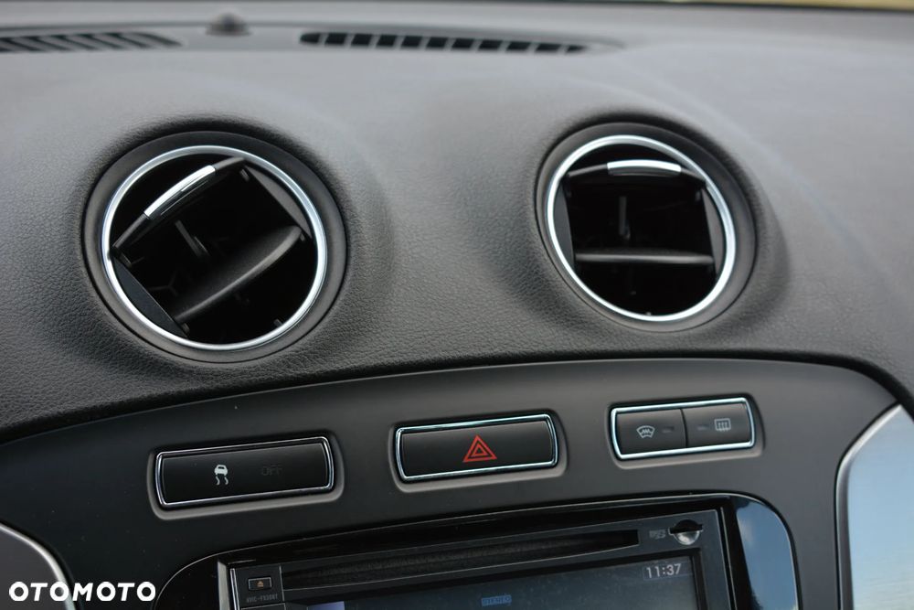 Ford Mondeo - 25