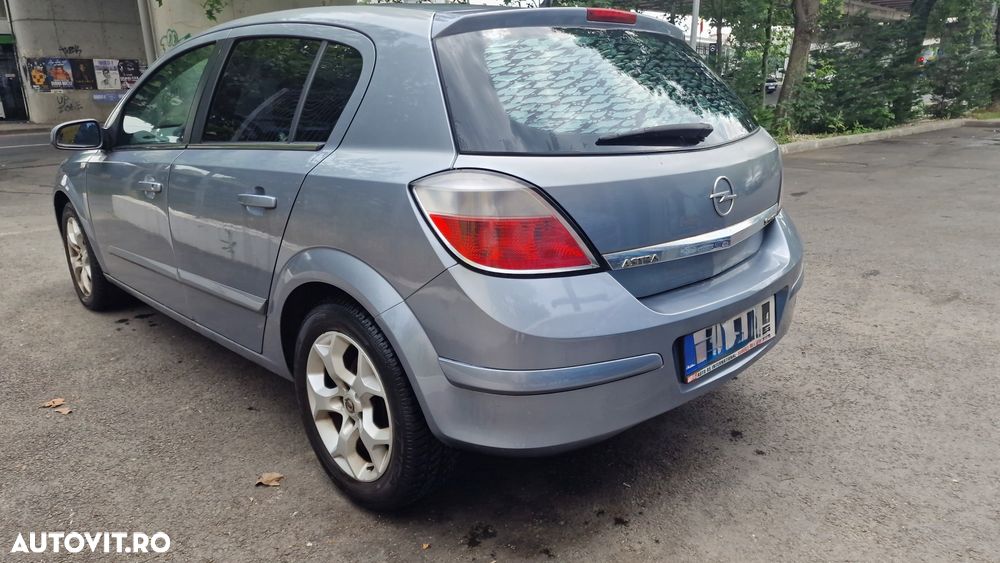 Opel Astra - 4