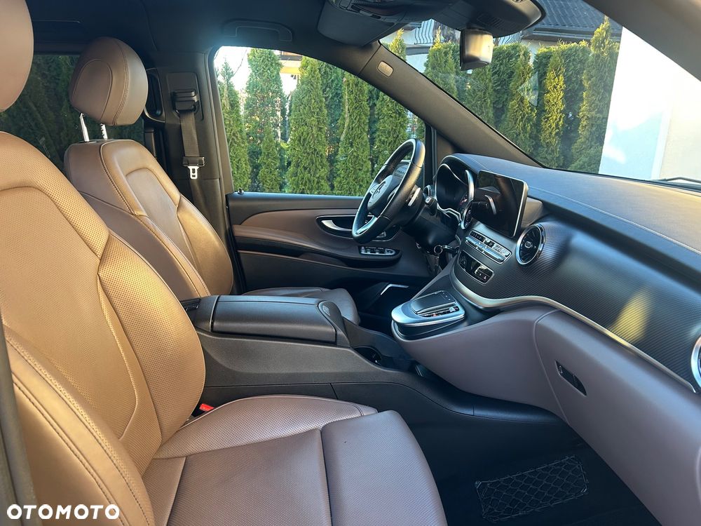 Mercedes-Benz Klasa V 300 d lang 4Matic 9G-TRONIC Exclusive Edition - 9