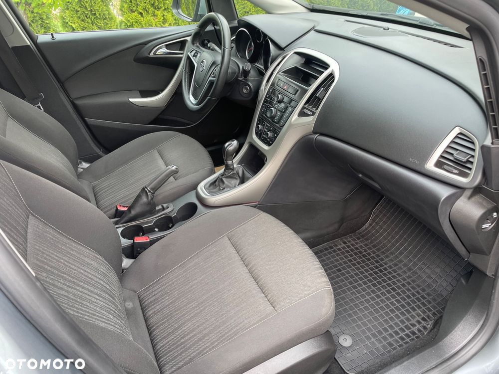 Opel Astra 1.4 ecoFLEX - 12
