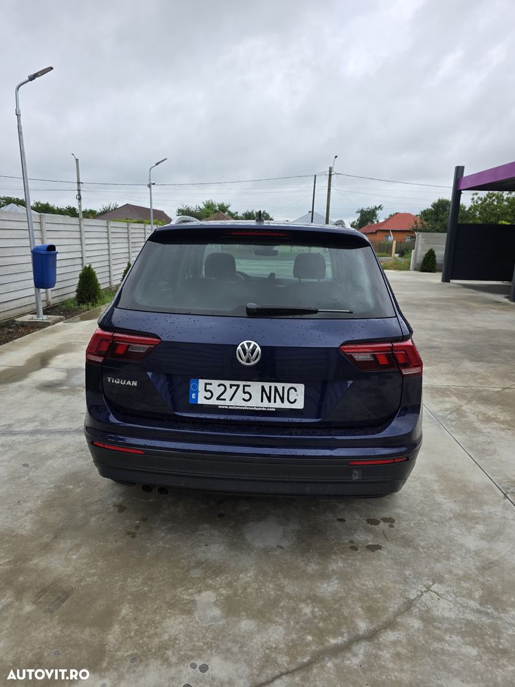 Volkswagen Tiguan - 14