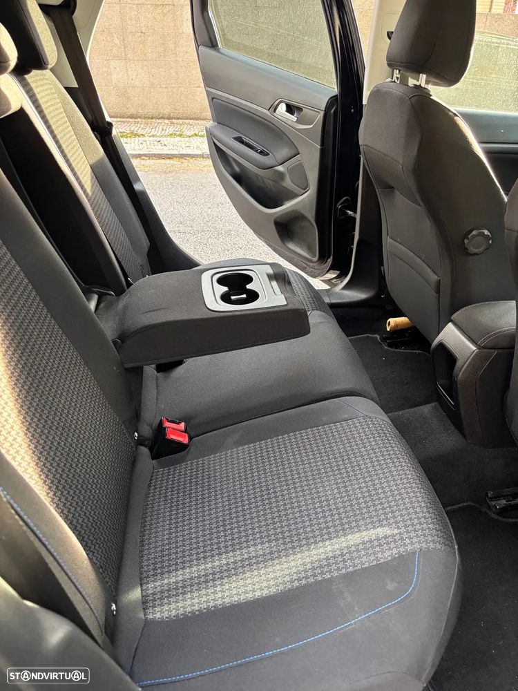 Peugeot 308 2019 photo 5