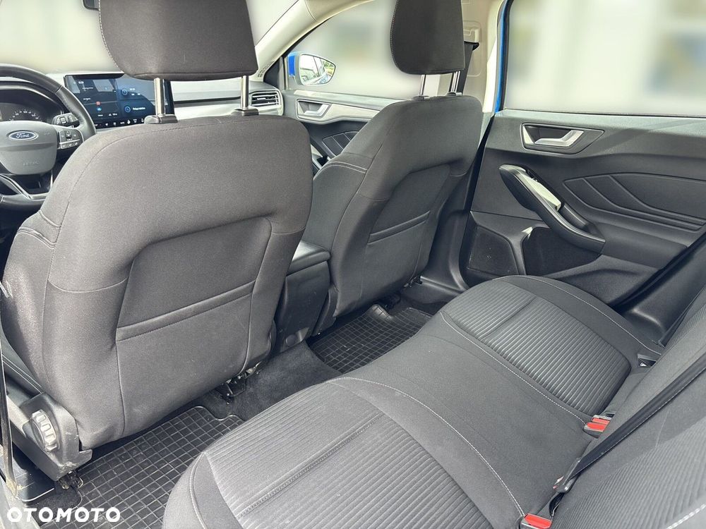 Ford Focus - 12