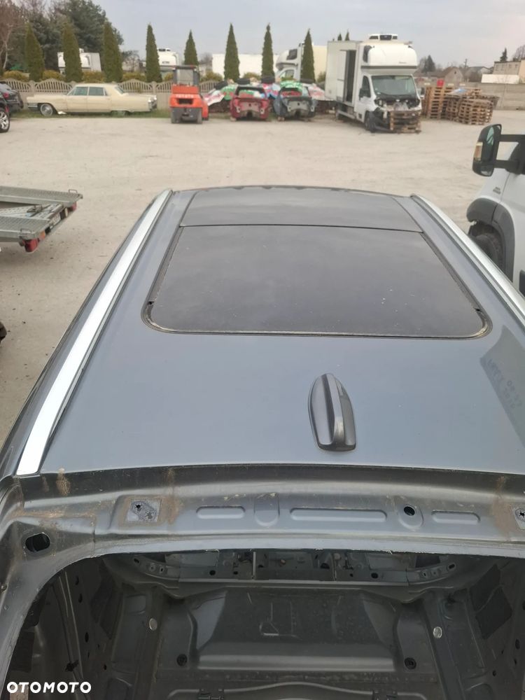 Volvo XC60 II Cała karoseria ćwiartka przod tył szyby komplet kod lakieru 714 - 12