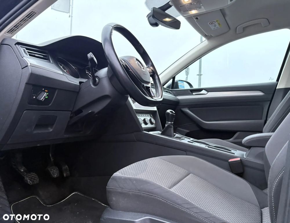 Volkswagen Passat 1.5 TSI EVO Trendline - 11