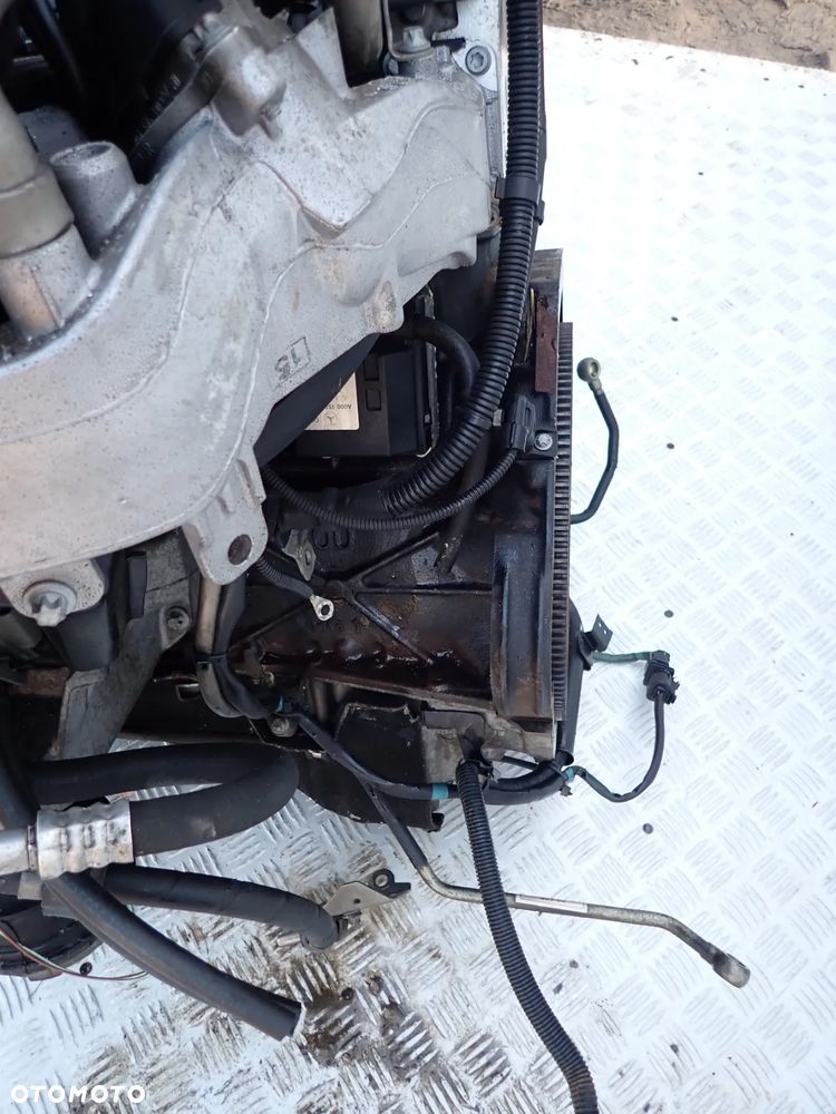 SILNIK 2,2 CDI A 646 966 - 11