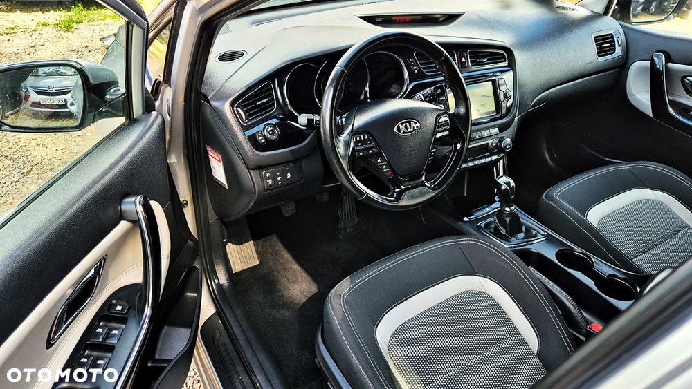 Kia Ceed 1.6 GDI XL - 27
