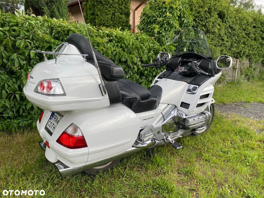 Honda GL - 9