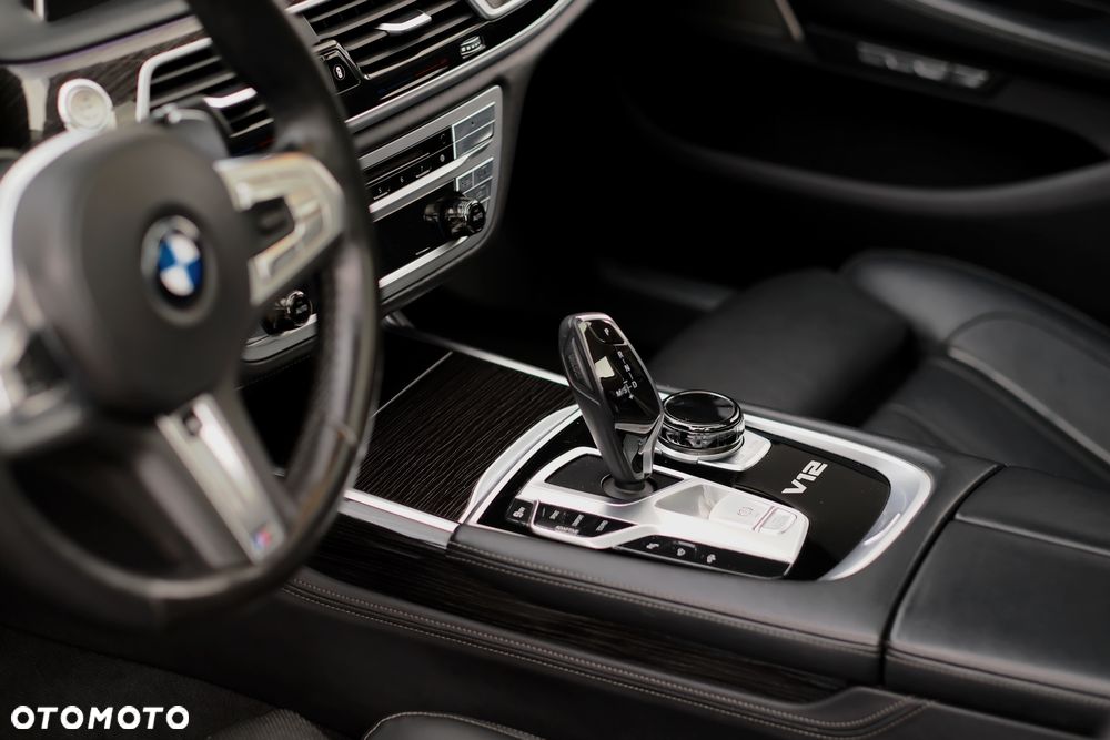 BMW Seria 7 M760Li xDrive V12 Excellence - 34