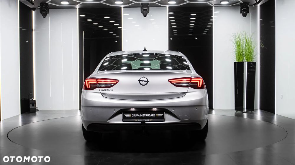 Opel Insignia 1.5 T Innovation S&S - 8