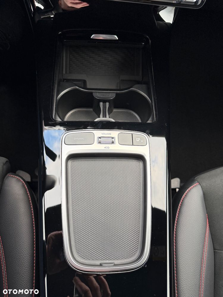 Mercedes-Benz Klasa A 200 AMG Line 7G-DCT - 36