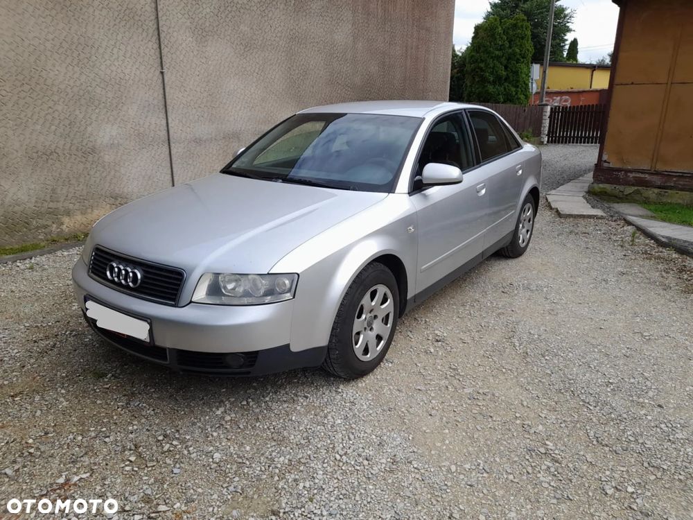 Audi A4 - 1