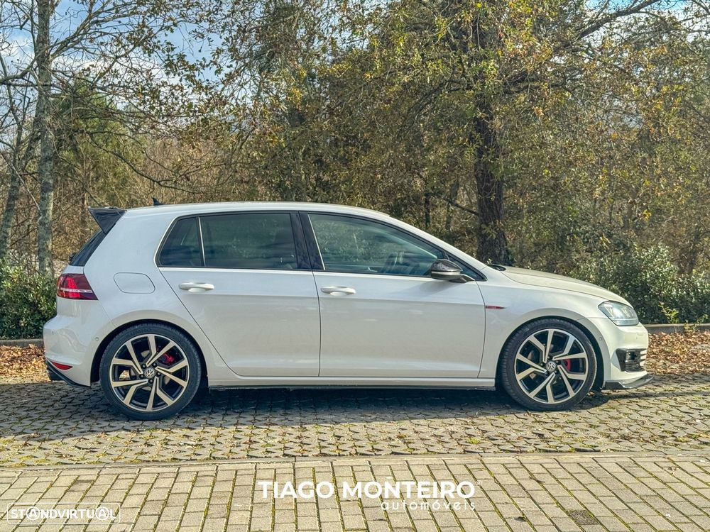 VW Golf 1.6 TDi BlueMotion Trendline - 25