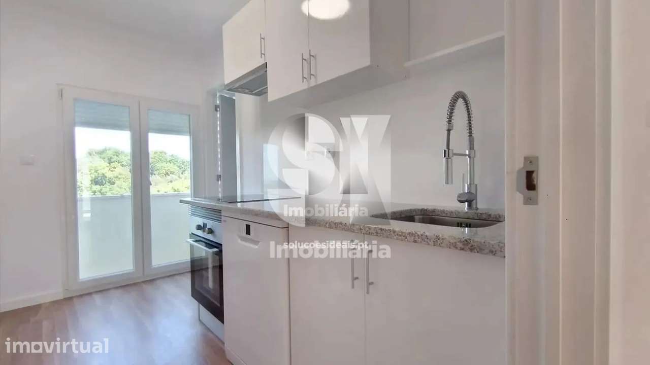 Apartamento T2 renovado - Grande imagem: 2/10