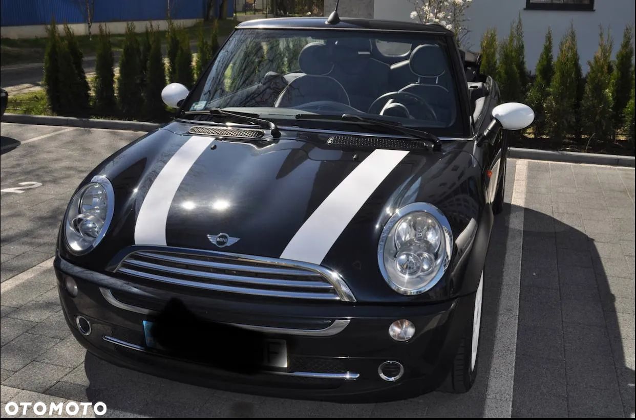 MINI ONE Cabrio - 1