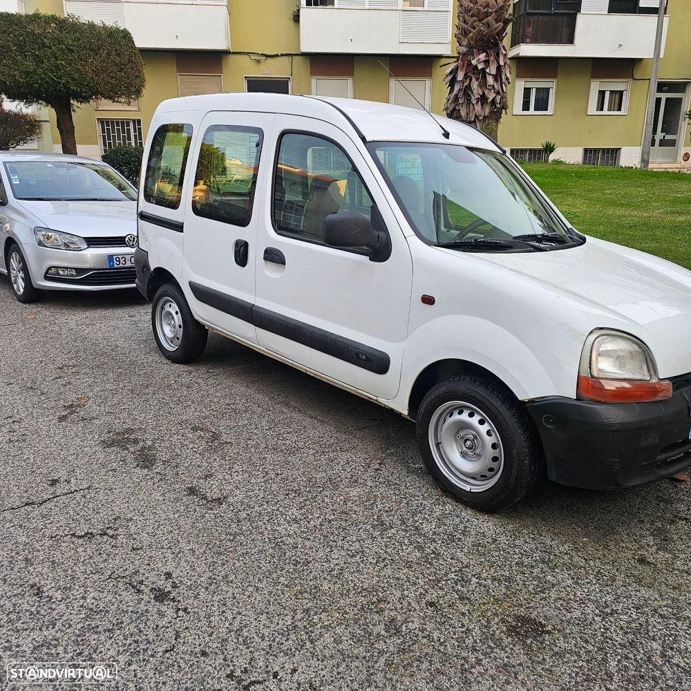 Renault Kangoo ver-1-2-16v-confort - 12