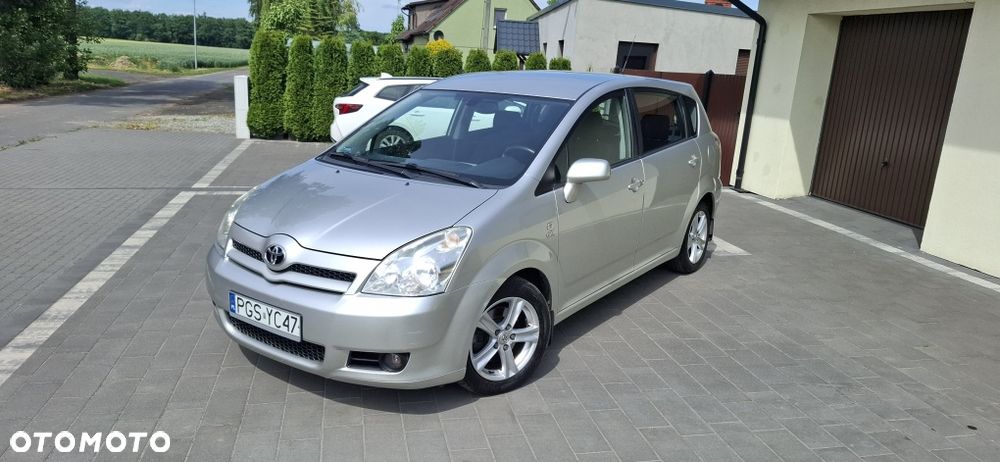Toyota Corolla Verso - 2