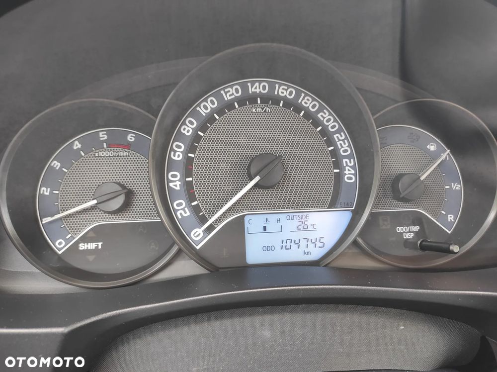 Toyota Corolla - 20