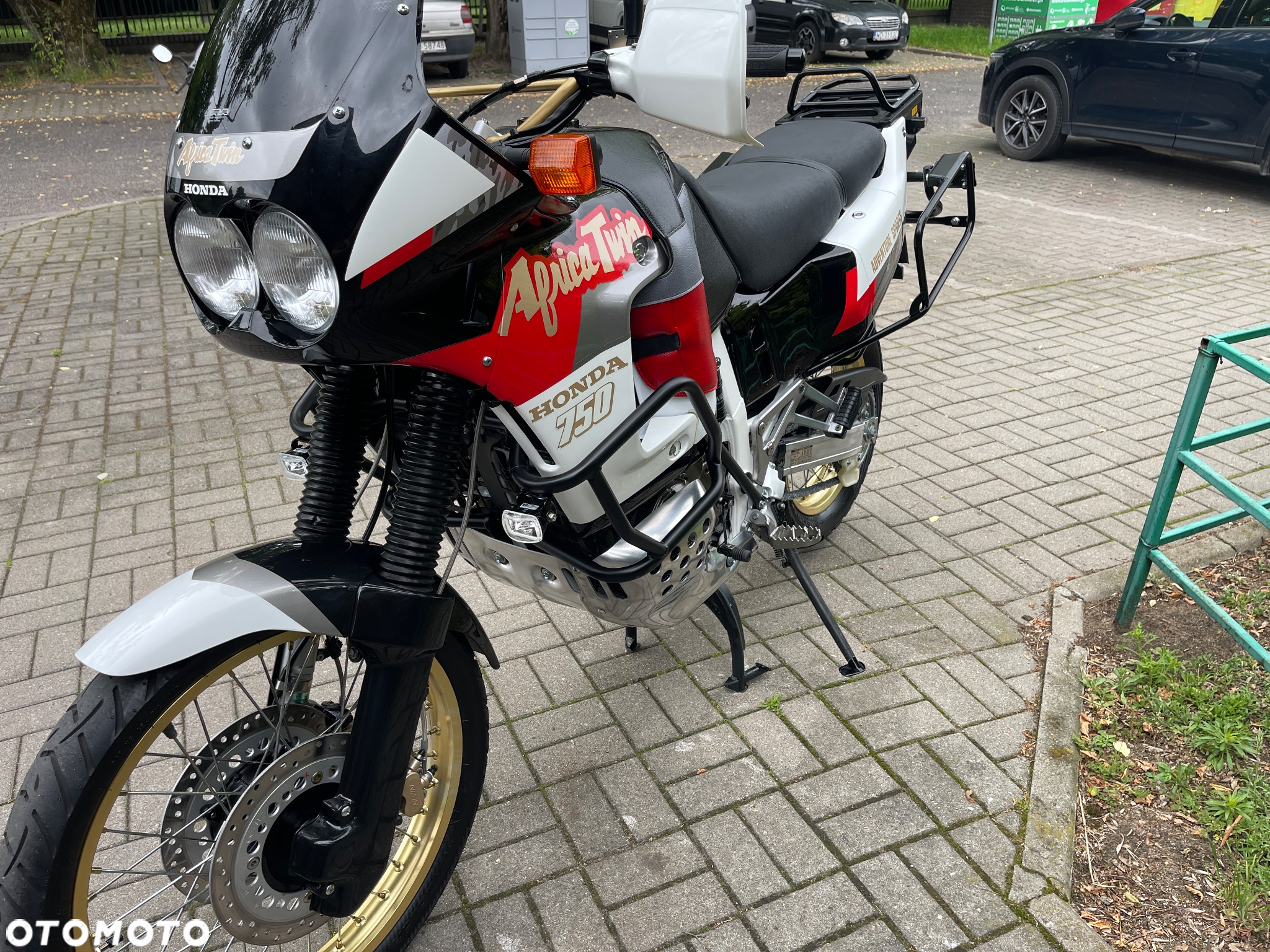 Honda XRV