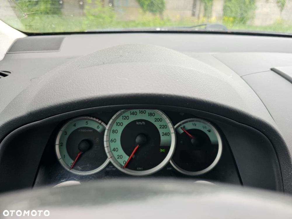 Toyota Corolla Verso 2.2 D-CAT DPF Executive - 9