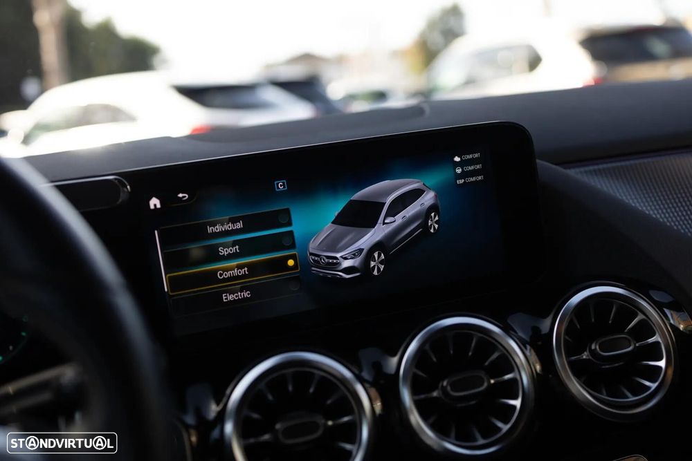 Mercedes-Benz GLA 250 e 8G-DCT Progressive - 22