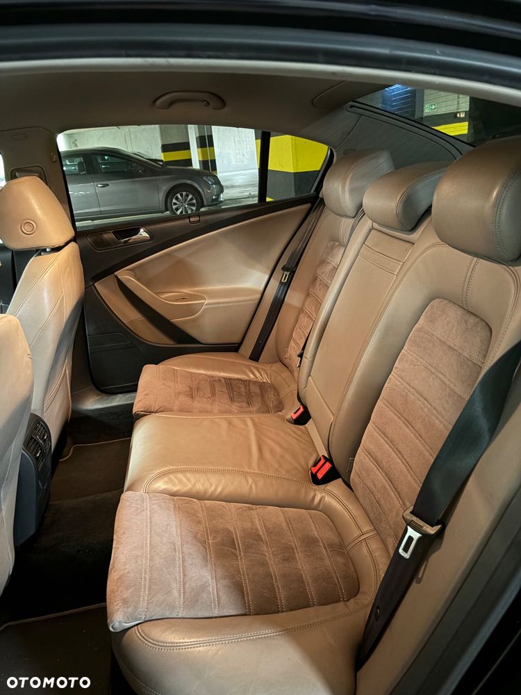 Volkswagen Passat 2.0 TDI Highline - 10