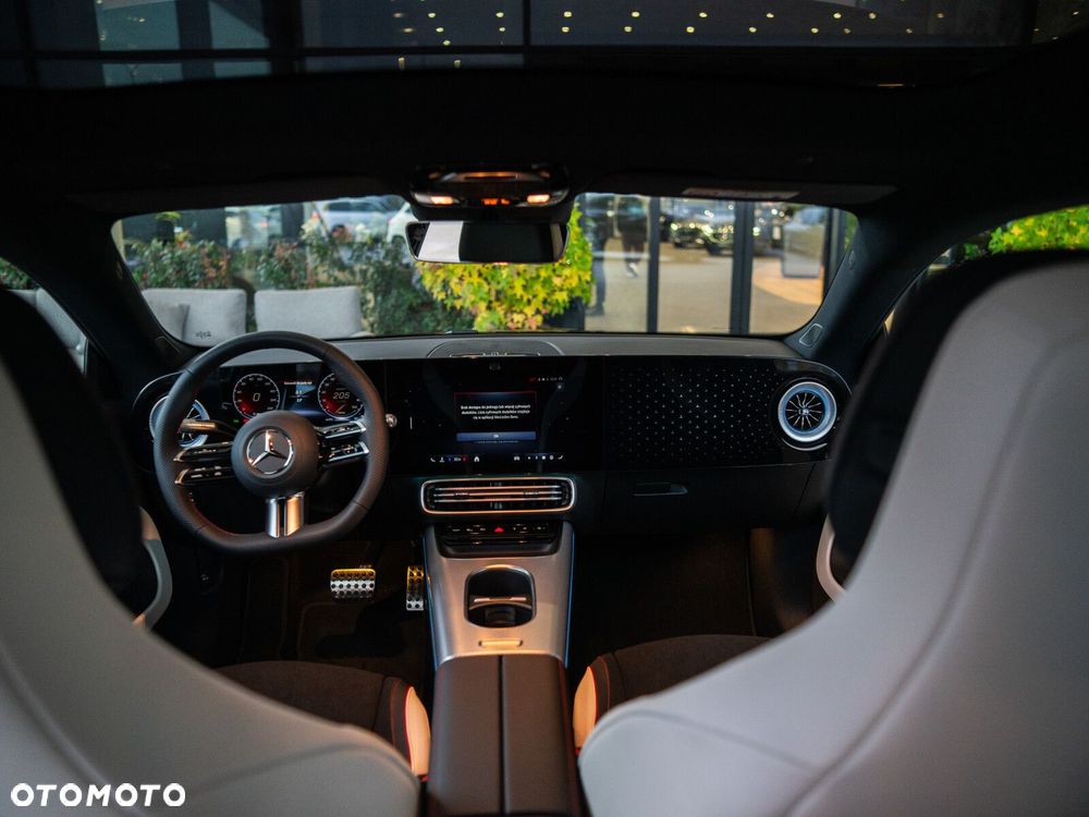 Mercedes-Benz CLA - 18