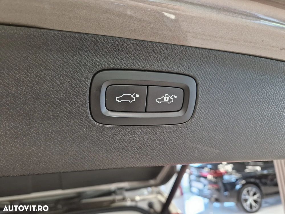 Volvo XC 90 B5 D AWD Geartronic Inscription - 26