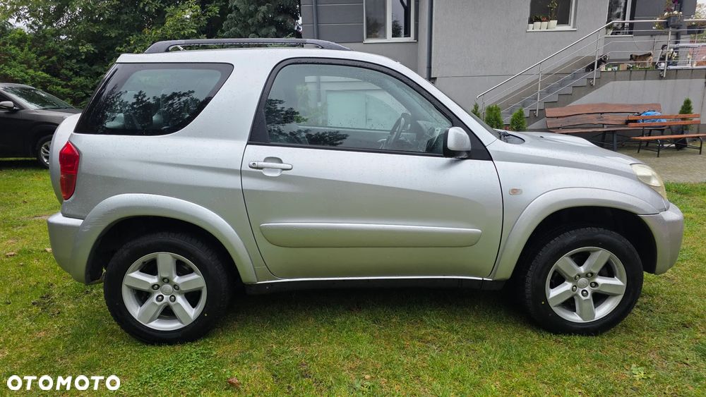 Toyota RAV4 4x4 Edition - 17