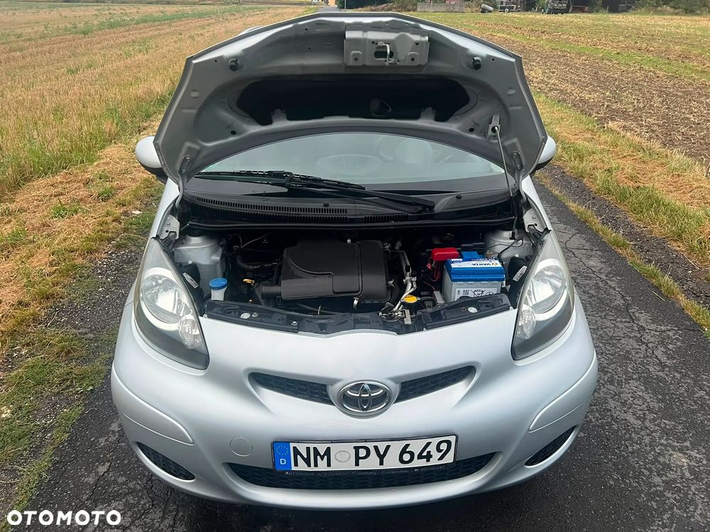 Toyota Aygo 1.0 VVT-i Black - 16